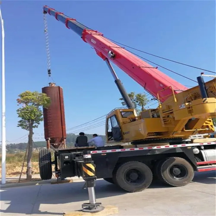 宜宾专业吊车租赁多少钱