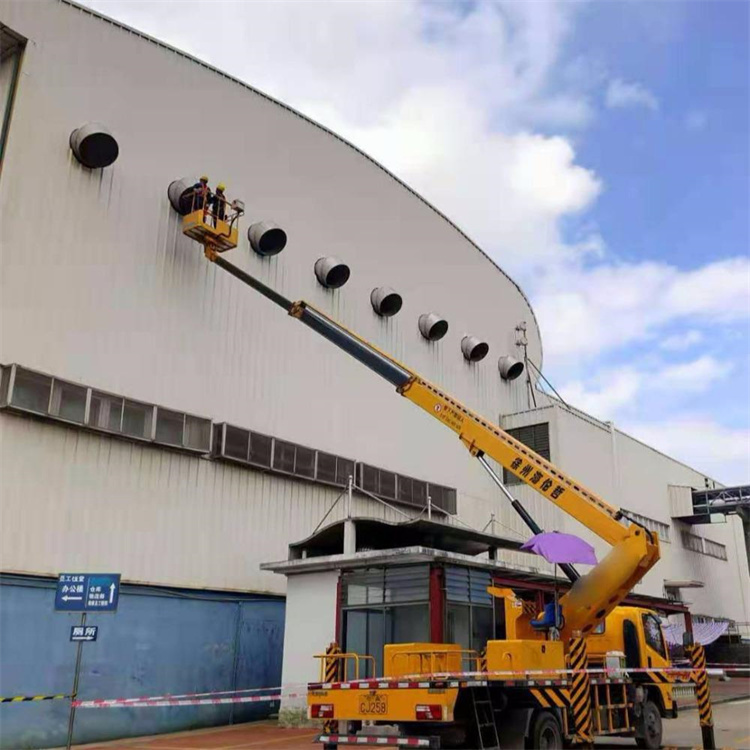 宜宾高空作业车出租服务：专业广告牌安装解决方案