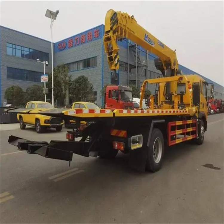 宜宾附近小随车吊出租电话，轻松解决搬运烦恼